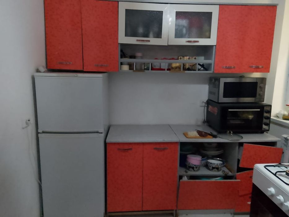 Кухенный шкаф сатылады