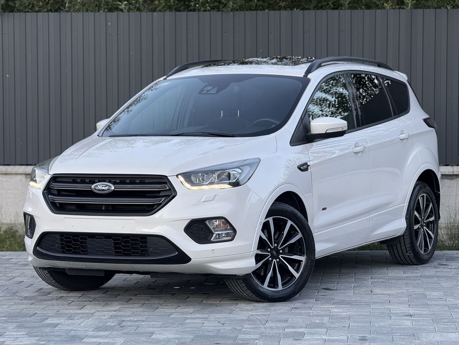 Ford Kuga ST Line 4x4 183cp Panoramic
