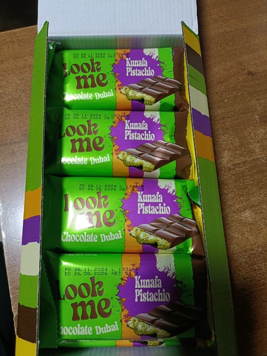 Trei cutii de ciocolata Dubai