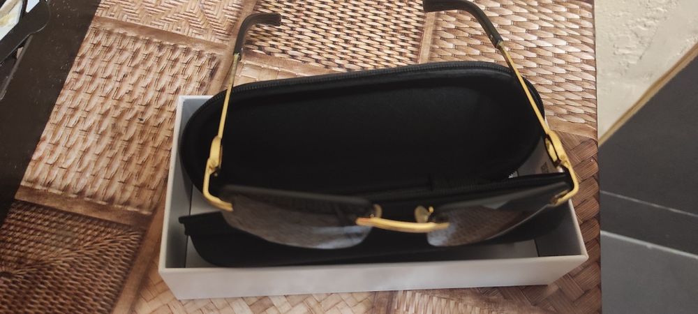 Слънчеви очила закупени от оптика