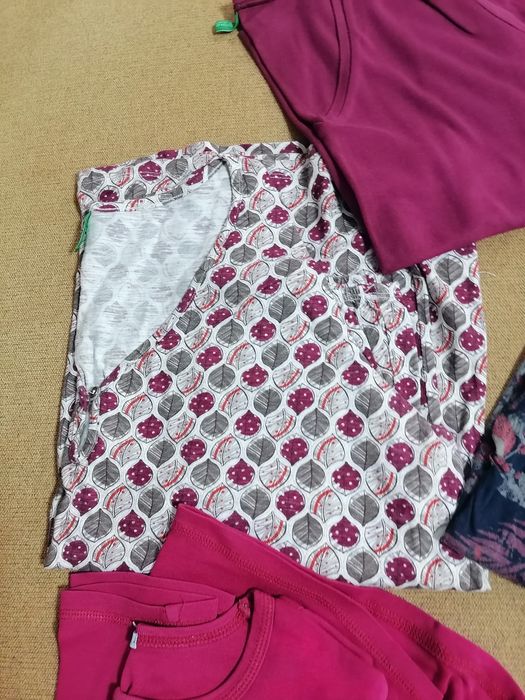 Комплект Дамски дънки и блуза Л размер, 10 лв