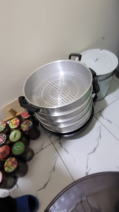 Продаётся мантоварка привезён скорее