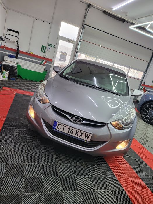 Hyundai Elantra 1.6 benzina, 132 cp, 2013