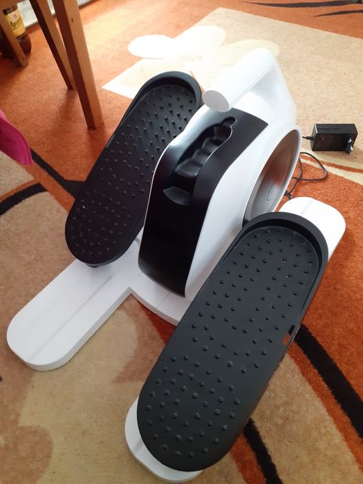 Тренажор за седящ фитнес