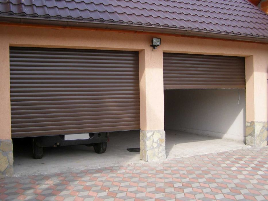 Rulouri exterioare / Usi de garaj din aluminiu
