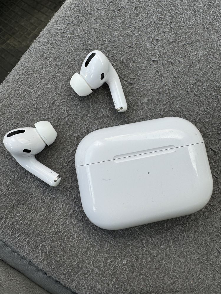 Apple AirPods Pro 1 + документи