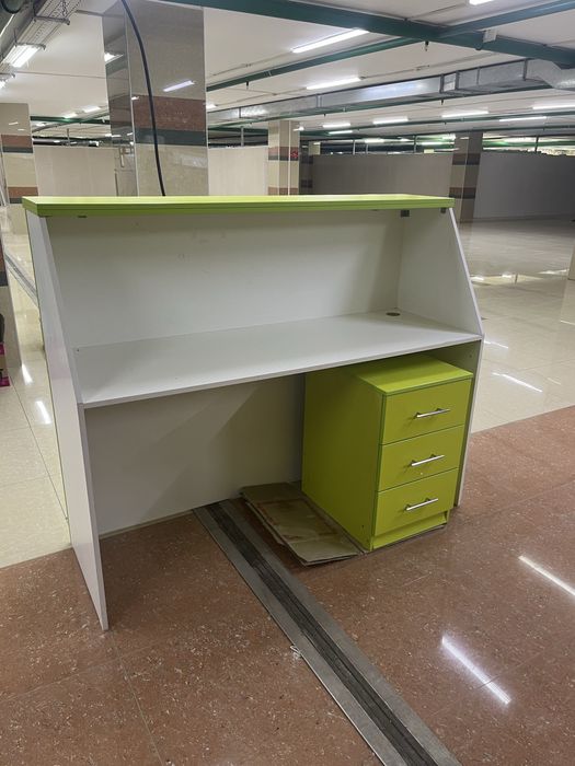 Продам ресепшн в хорошем состояний