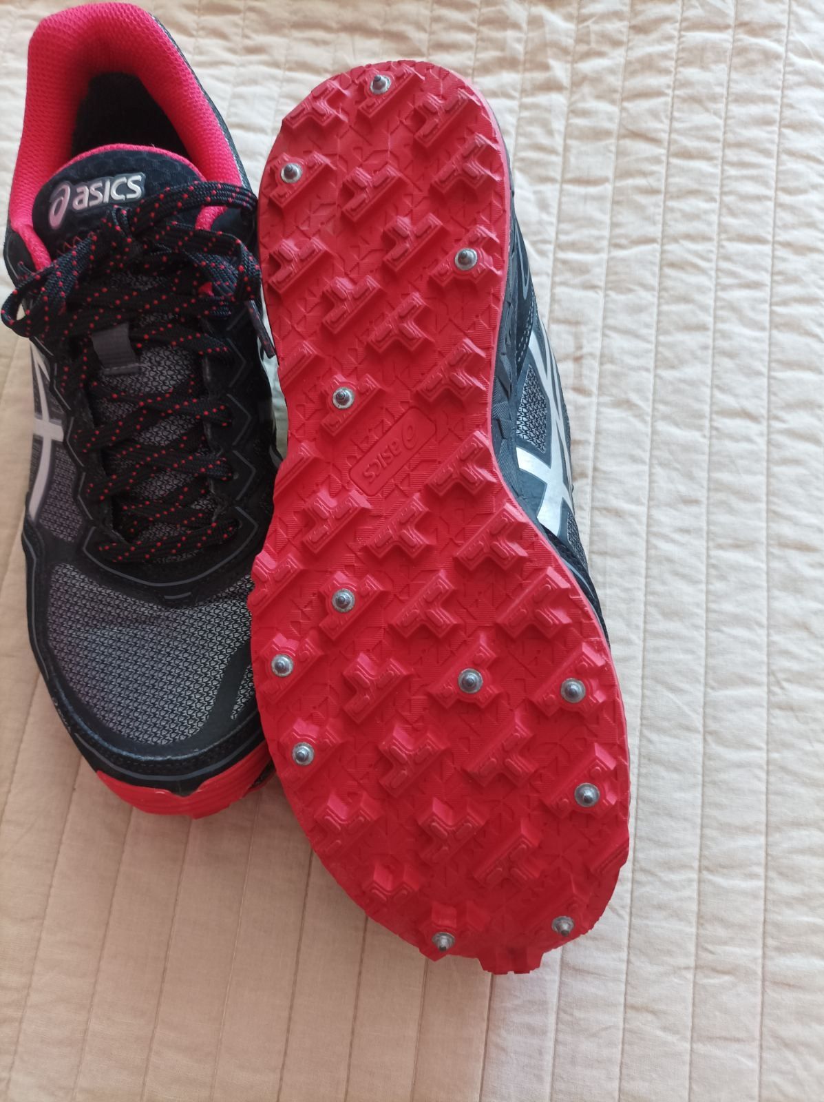 Маратонки за поход Asics gore tex