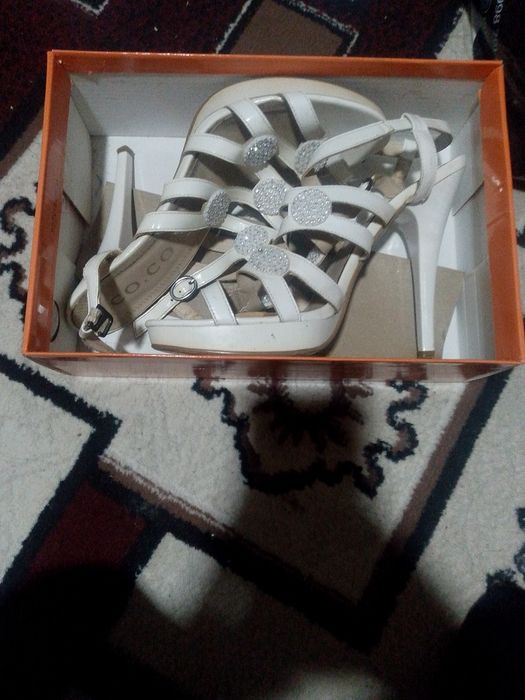 Туфли женские одето 2 раза новая