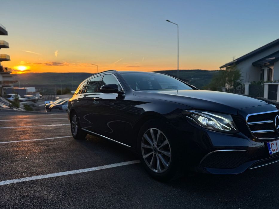 Mercedes-Benz E Super oferta - TVA deductibil inclus  - stare perfecta!
