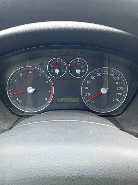 Vand ford focus, clima