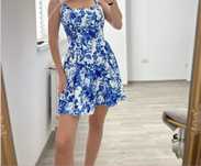 Rochie cu flori de zi cu zi