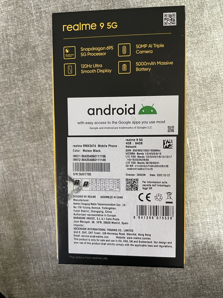 Смартфон Realme 9 5G с подарък гръб за телефона