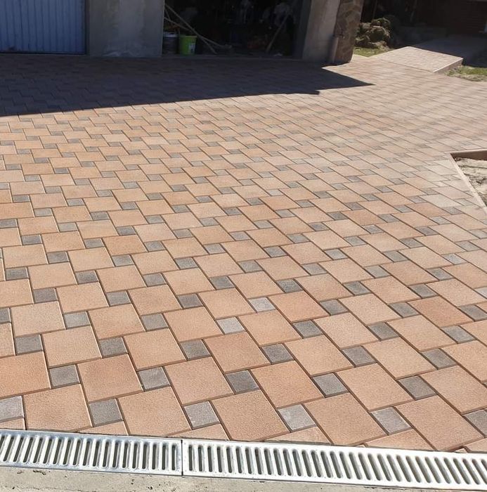 Fabrica de pavaje si pavele model Rustic preturi de la 39lei mp montaj