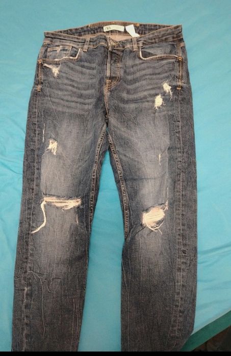 Jeans ZARA rupți