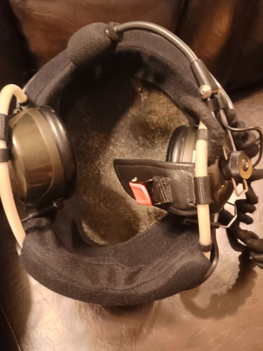 Vând 2 căști aviație LOESHHER