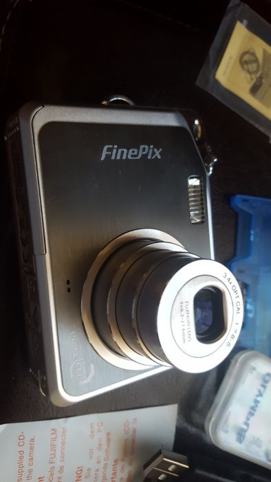 Aparat foto-video Fujifilm FinePix V10