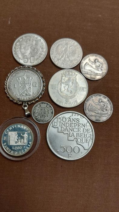 Monede vechi de argint la 100 lei buc.