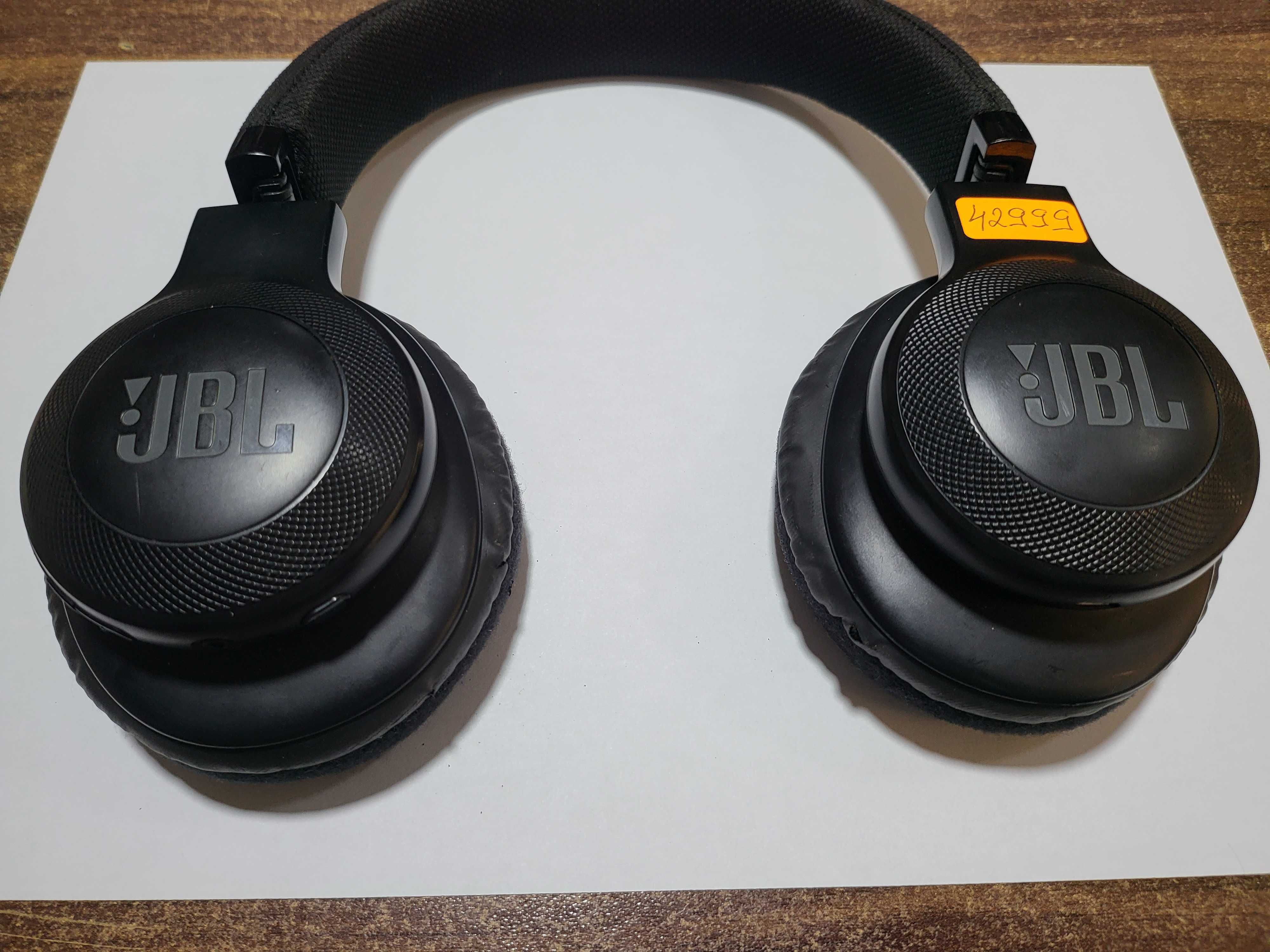 Безжични слушалки JBL E55BT