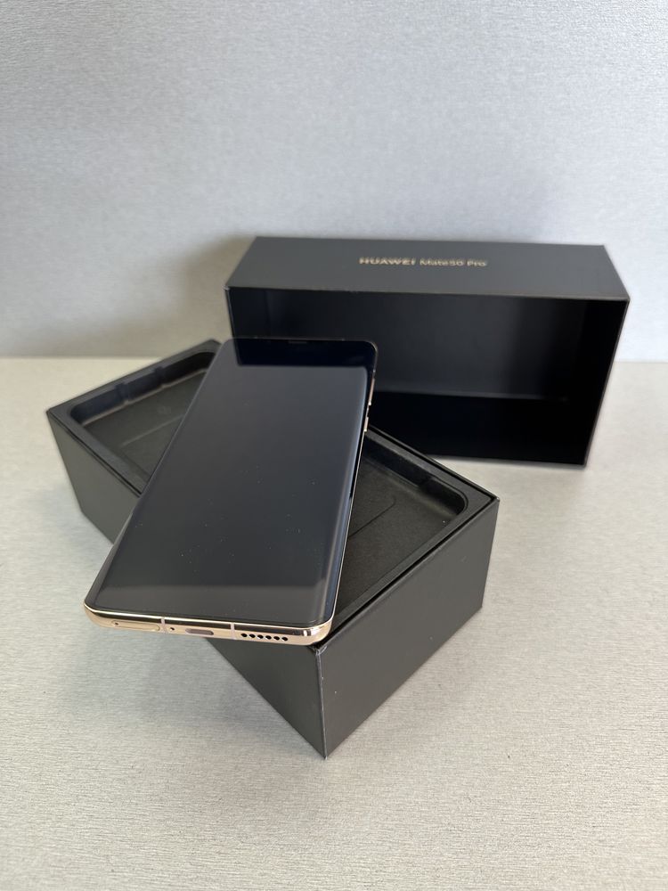 Продавам чисто нов Huawei MATE 50 PRO 512 GB