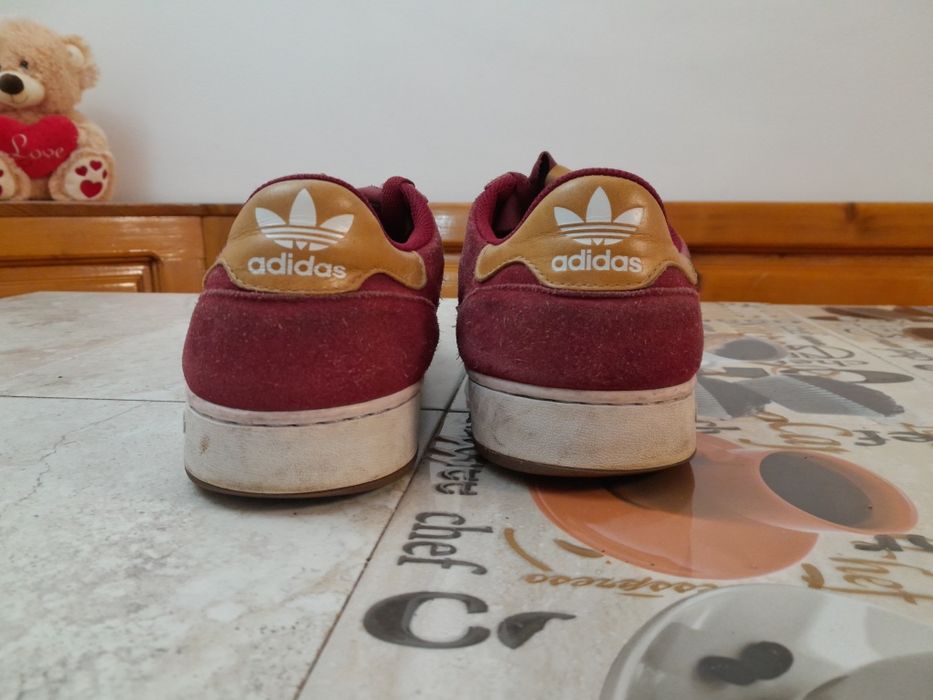 Adidași adidas originali