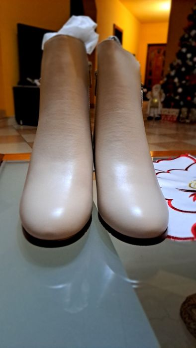 Vând ghete dama mărimi 36-41