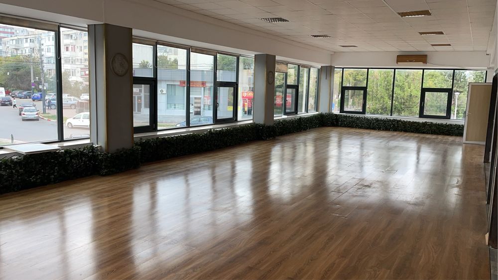 Inchiriez spatiu comercial tomis nord Complex Ciresica