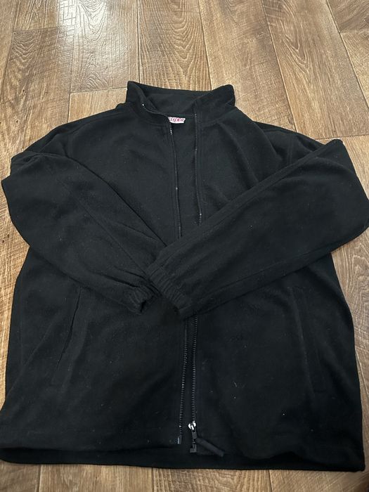 Кофта с капюшоном на молнии