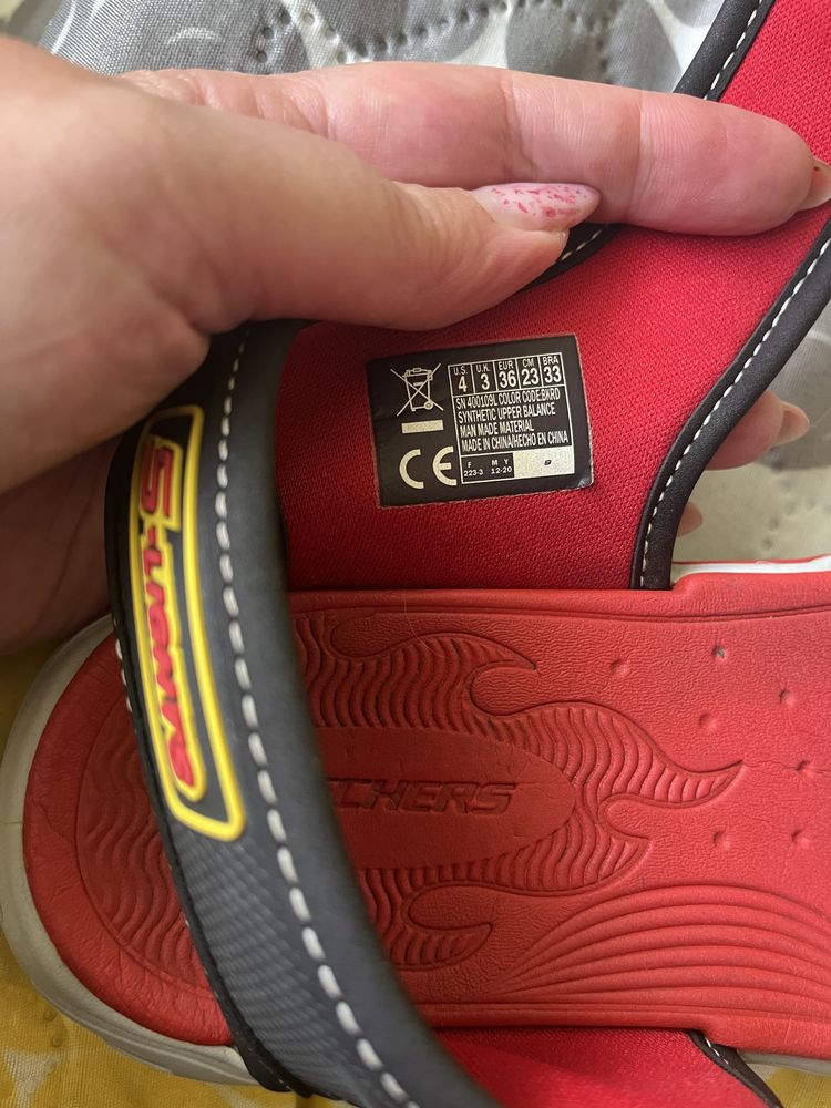 Сандали Skechers номер 36