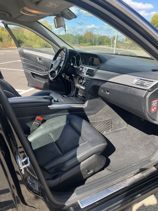[URGENT] Mercedes E Klasse impecabil