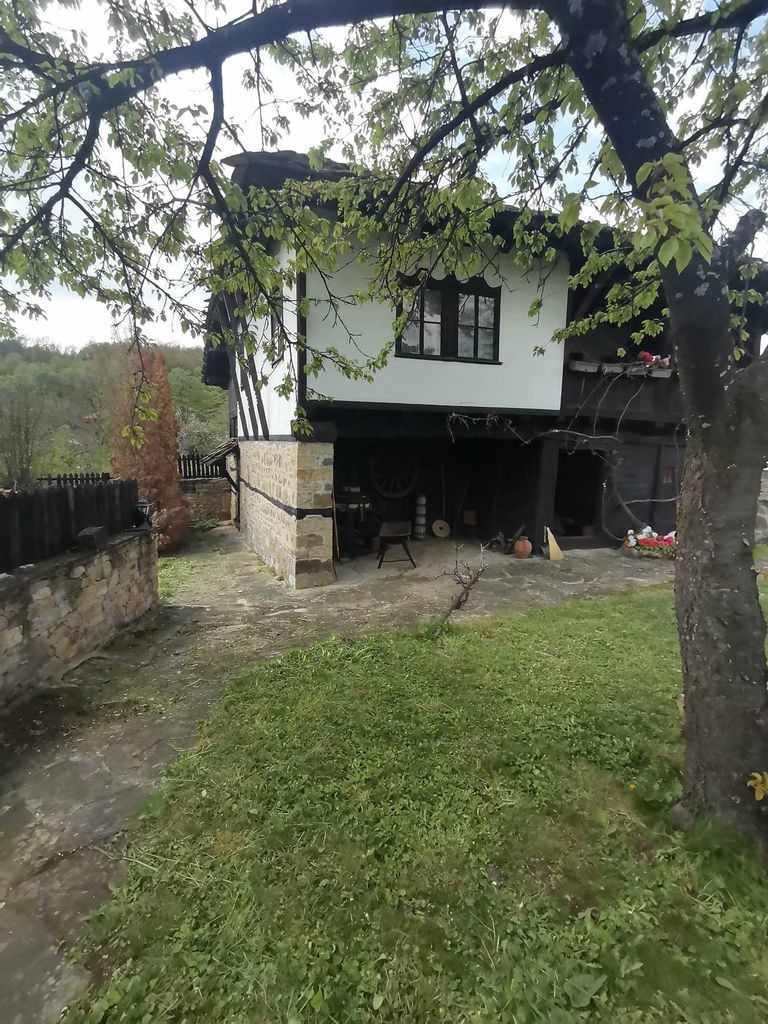 Продава се Къща в Велико Търново, Акация - 244 кв.м за 816 €/кв.м - Снимка #9