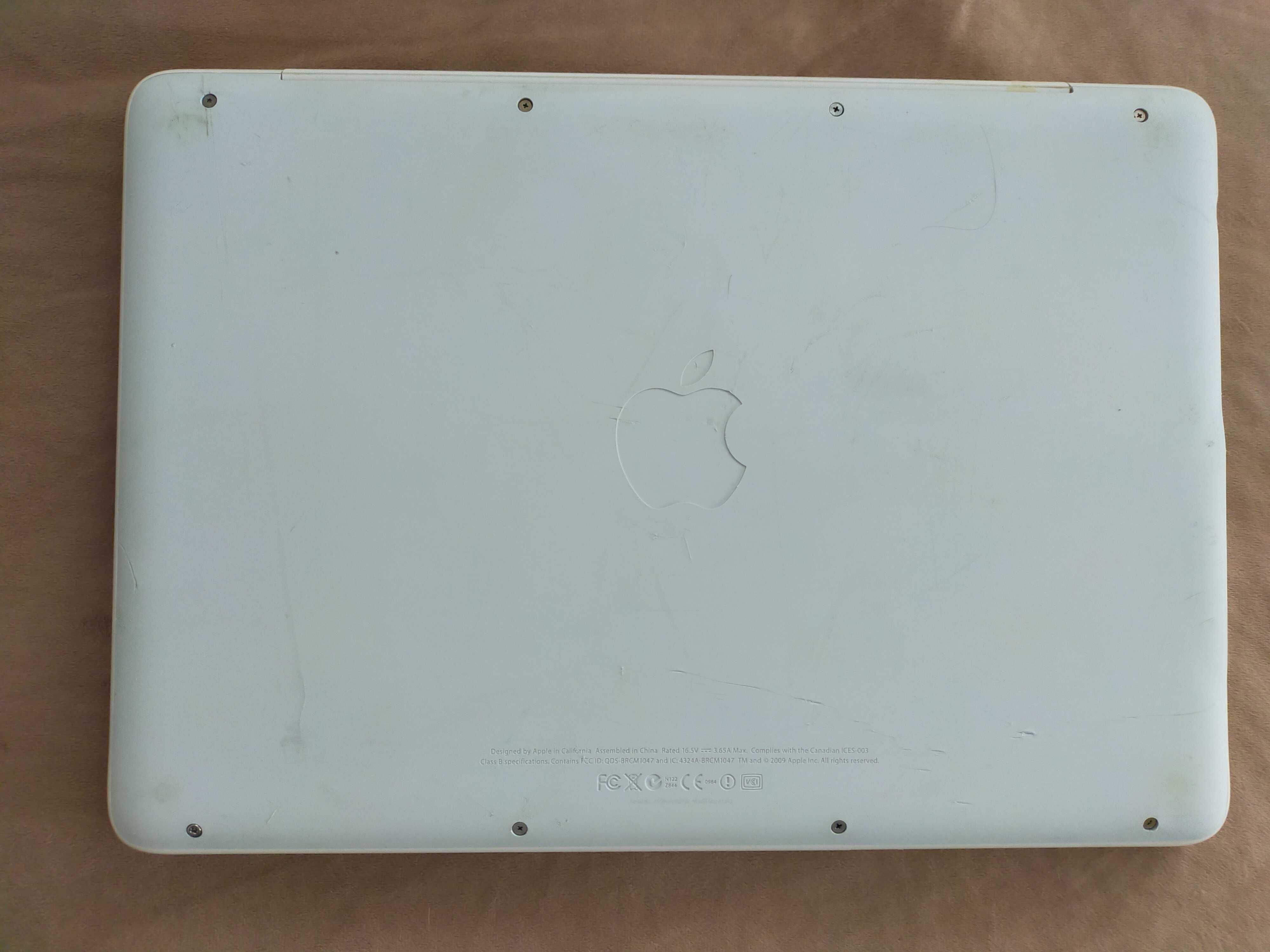 Macbook A 1342 RAM 8GB SSD 128 Gb