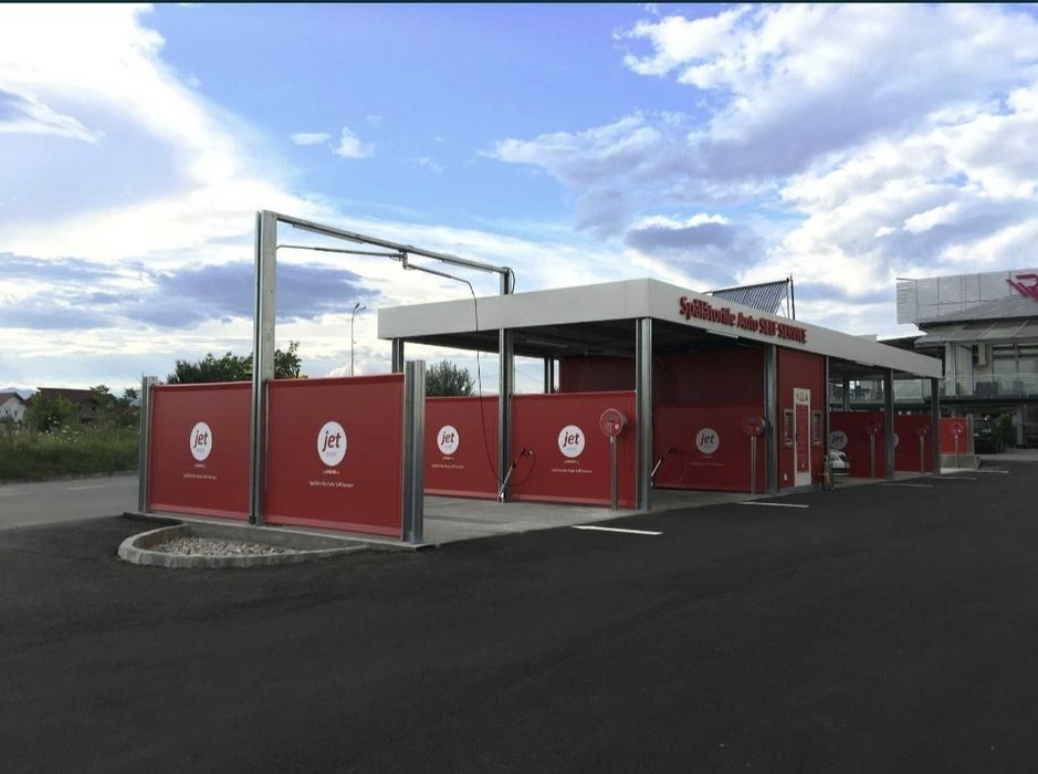 Vand spalatorie auto self  totul la cheie 4 boxe