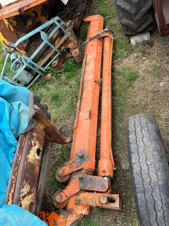 Brat telescopic (antena)macara camion