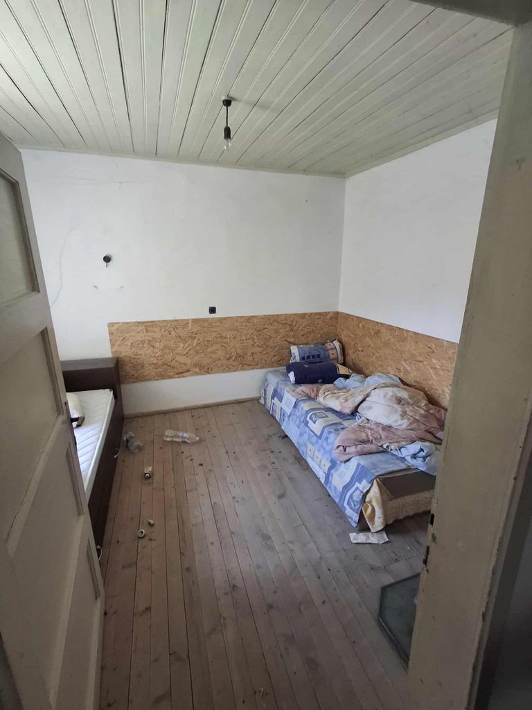 Продава се Къща в с. Хотница, Област Велико Търново - 1 кв.м за 35000 €/кв.м - Снимка #6