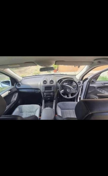 Mercede ML -volan dreapta