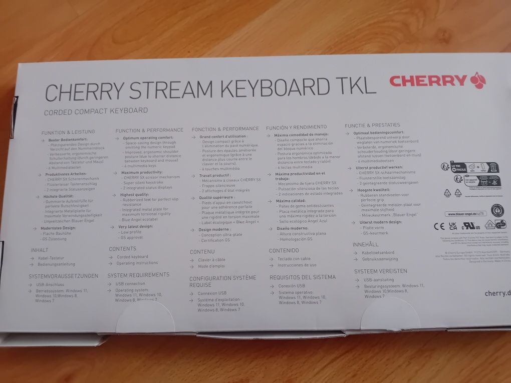 Геймърска клавиатура с кабел Cherry TKL - висок клас