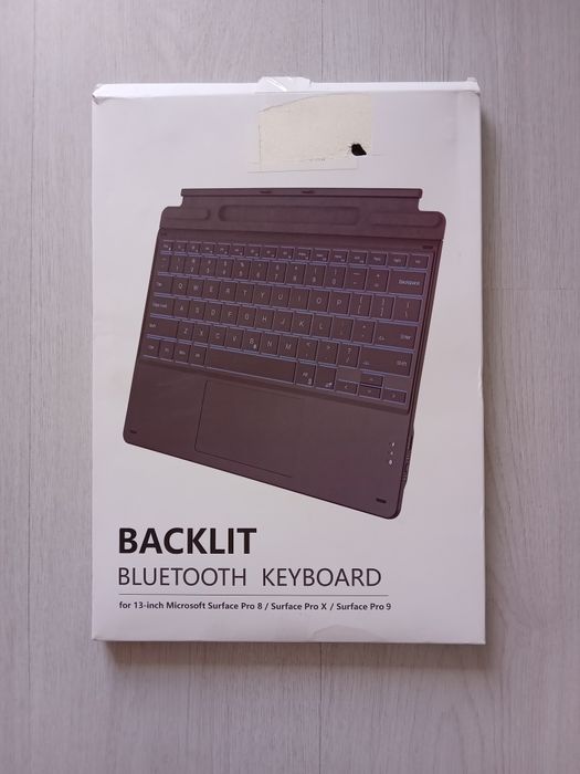 Безжична клавиатура Microsoft Surface Pro 8/9/X (с подсветка и тъчпад)