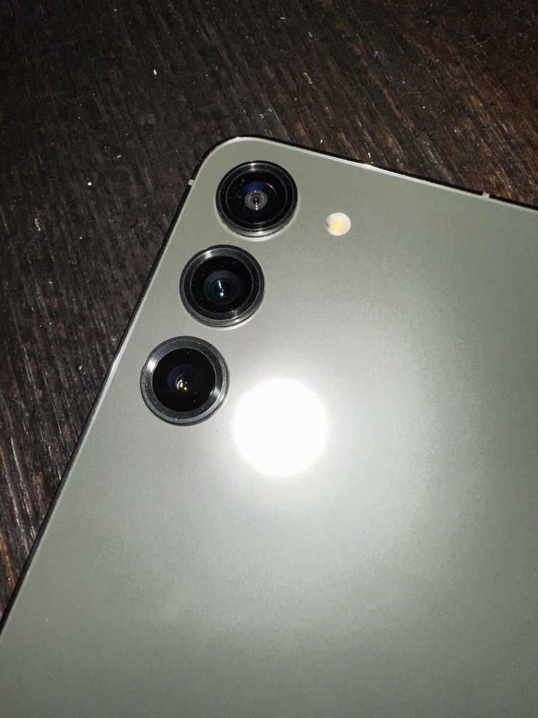 Samsung galaxy s23 plus