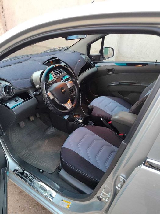 Продам свой Спарк механика 64000