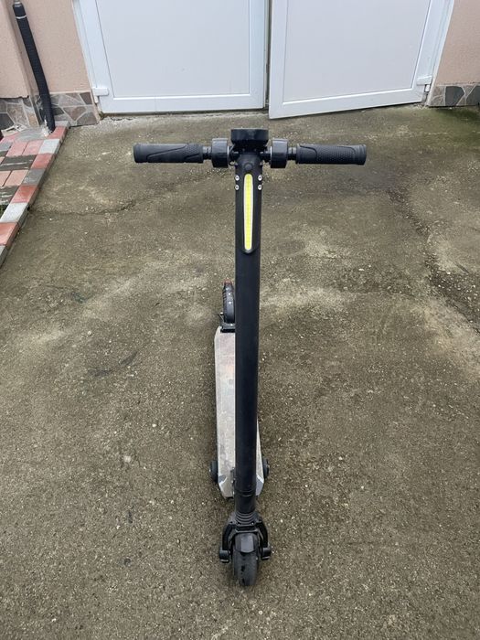 Trotinetă electrică Myria MY7025 vand sau schimb