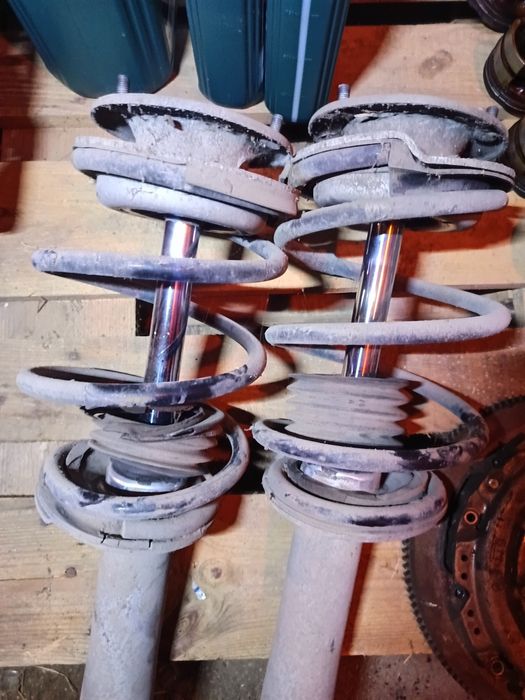 Предни амортисьори за бмв е39