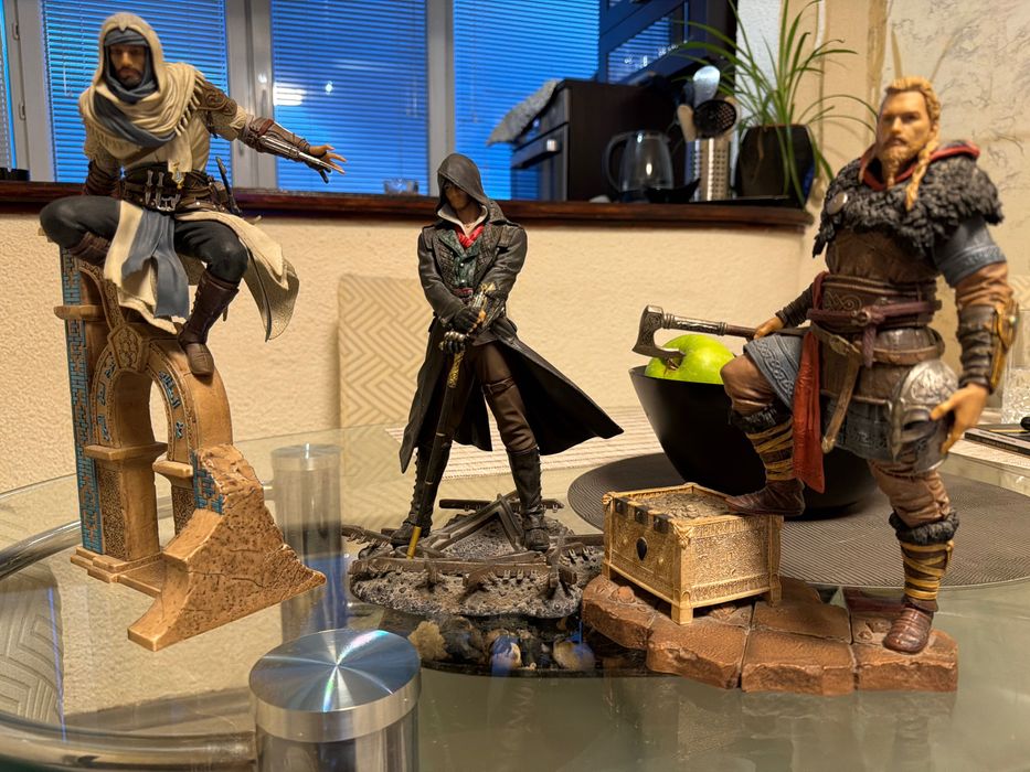 Кукли ps4 в перфектно състояние.