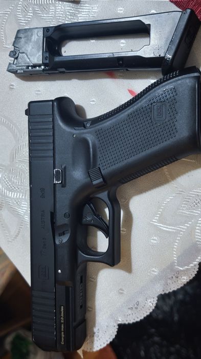 Glock 17 Gen 5 AIRSOFT CO2