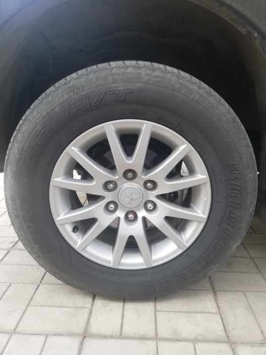 Продам колеса на Mitsubishi Pajero Sport