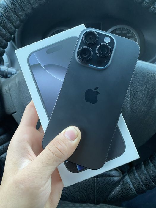 iPhone16pro на гарантии