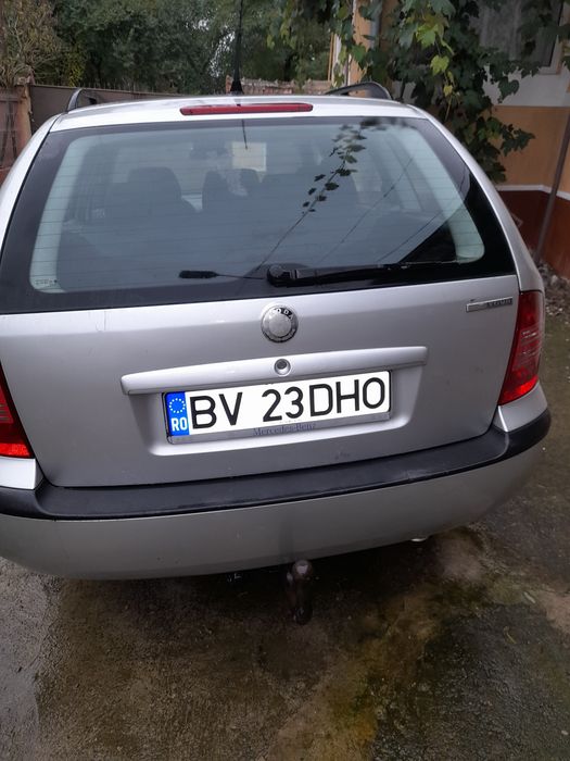 Vind skoda octavia 1 în stare bună de funcționare
