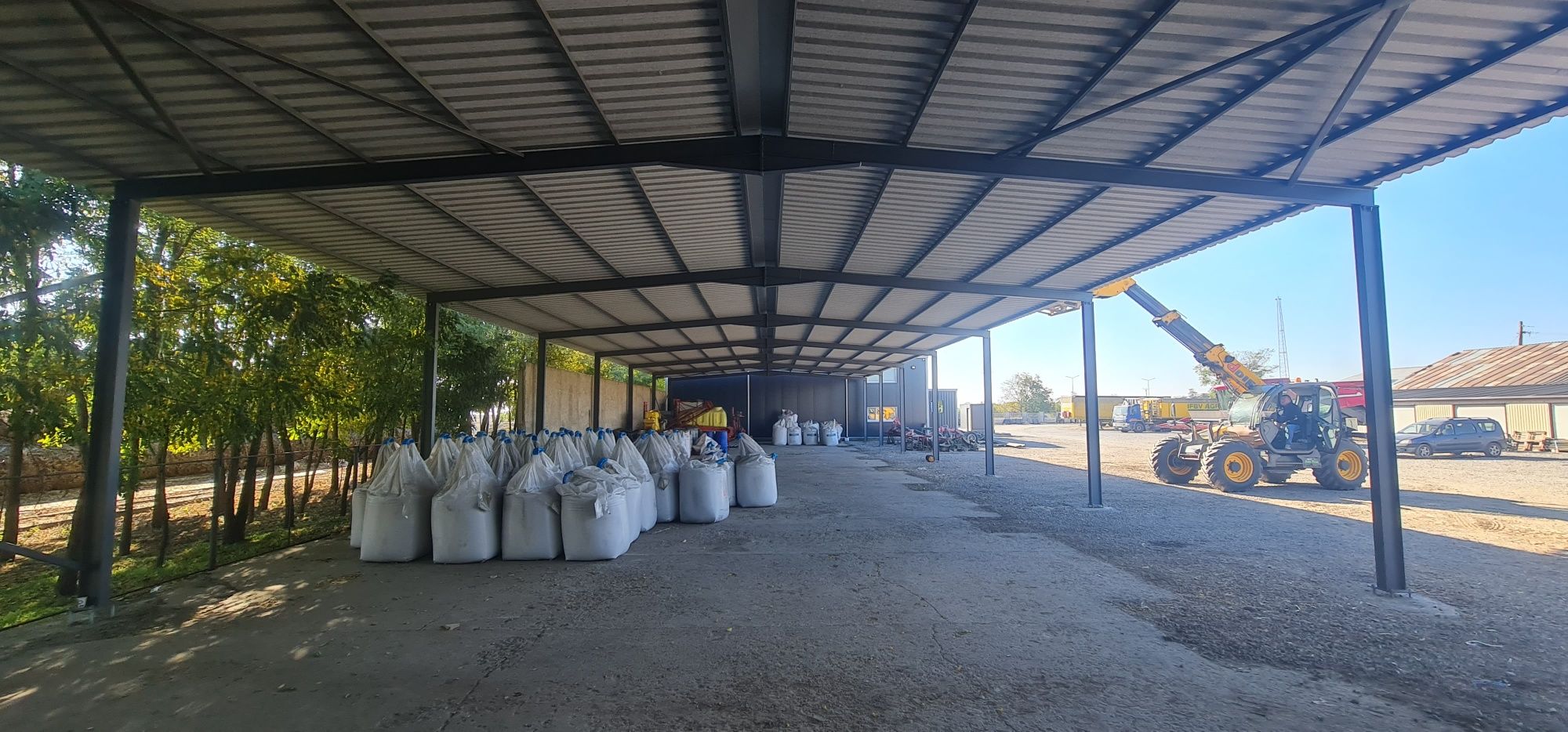 Vand Hala Metalica tip garaj 14m × 20m complecta la cheie sau pe bucat