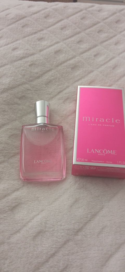 Неизползван парфюм на марката Lancome