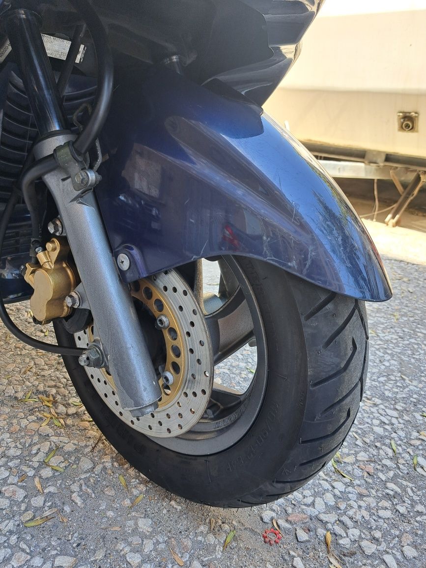 Yamaha majesty 250
